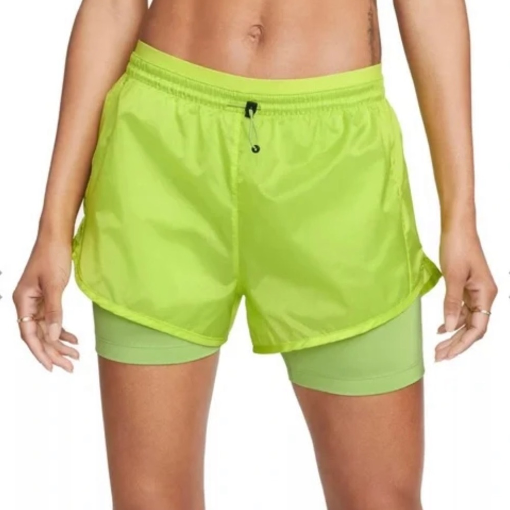 NWT Nike Women's Icon Clash Tempo Luxe Mid-Rise Running Shorts Green Small